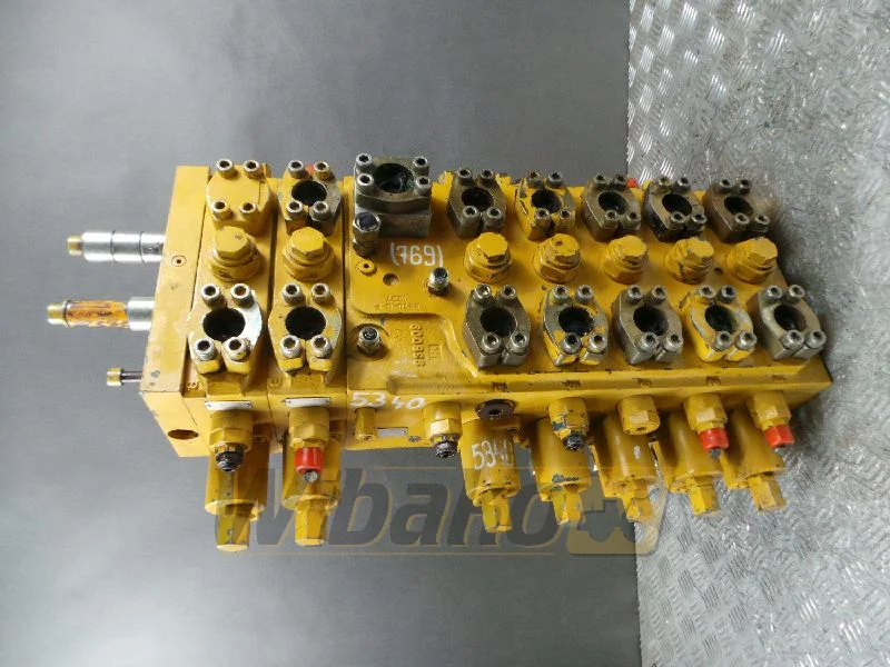 Distributor Caterpillar 312 M7110201/5M722 44c2c0 WIBAKO