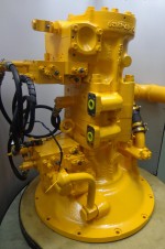 Review of the main pump for Komatsu PC400LC-5 crawler excavator