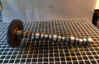Camshaft for engine Deutz BF4M1013 04255149
