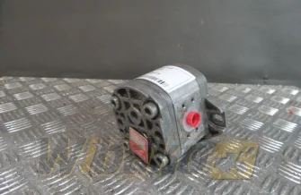 Gear pump Poclain 30227763 