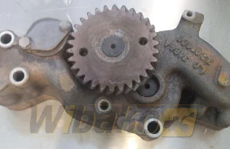Oil pump for engine Liebherr D914 3201101