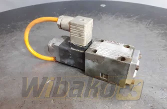 Valves set Rexroth 4WE6C52/AG24NZ4 458055/1