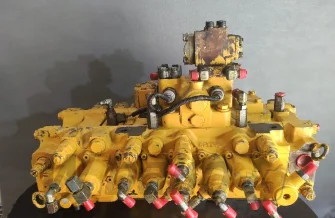 Distributor Komatsu 723-46-11110-E UEA01735
