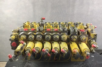 Distributor Komatsu PC210 