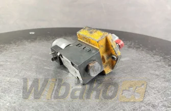 Valves set Uchida Rexroth 4WE6D-60M0/AG24NFAD 