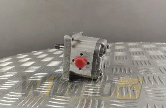 Gear pump Lamborghini HLM/T 131D