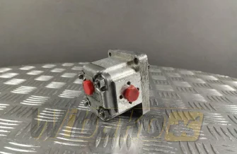 Gear pump Lamborghini HLM/T 131D