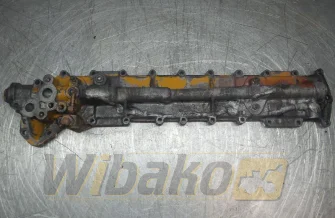 Oil cooler Engine / Motor Komatsu S6D105-1 