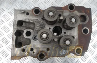 Cylinder head for engine Cummins KT19 3081064