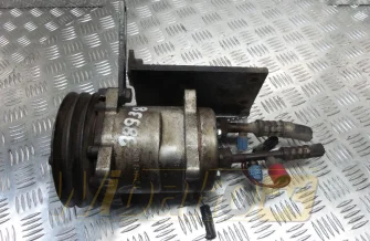 Air conditioning compressor Case 721B 508S127A