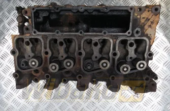Cylinder head for engine Cummins 3.9 3804576