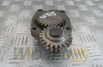 Oil pump Iveco 4897481