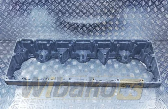 Cylinder head cover for engine Cummins M11 2868951