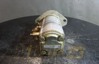 Gear pump 8914656 020407831