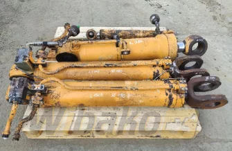 Set of cylinders Liebherr L580 