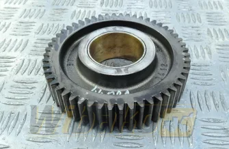 Intermediate gear for engine Deutz TCD3.6 L4 04124122