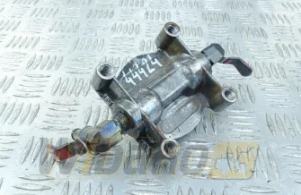 Fuel filter bracket for engine Komatsu 6D125E-3 6150-61-8211