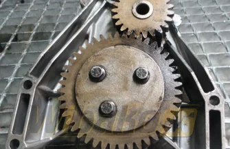 Oil pump for engine Volvo D12D LAE3 