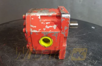 Hydraulic pump AK52 9612