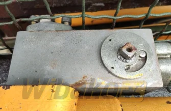 Cylinder lock / safety valve Liebherr R904C 10011121