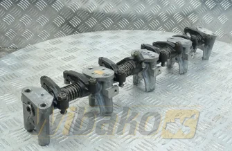 Valve mechanism for engine Volvo D5F 