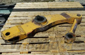 Bucket connector for loader Liebherr L551 