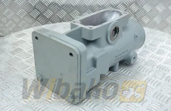 Inlet mainfold hub for engine Deutz TCD2015 04268204