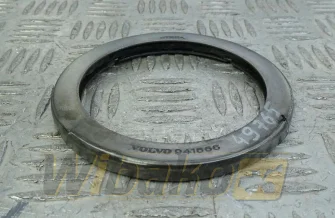 Shaft seal Front Volvo TD122 941666