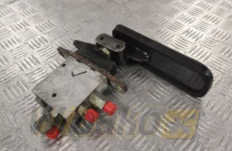 Pedal Komatsu PW180-7 