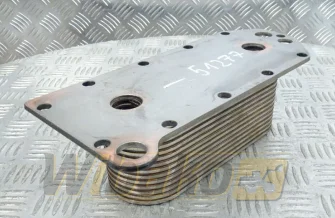 Oil cooler Cummins 5284362