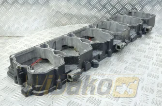 Cylinder head cover Cummins 4939387