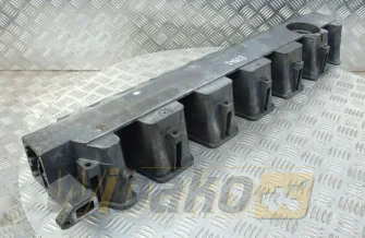 Cylinder head cover for engine Deutz TCD2013 L06 2V 04504126