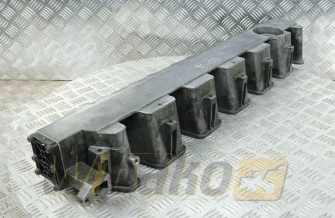 Cylinder head cover for engine Deutz TCD2013 L06 2V 04504126