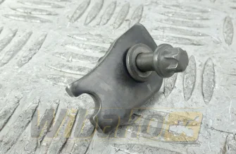 Screw + uchwyt wtryskiwacza Deutz 1011 04170183/01181424/01179618