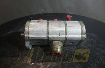 Gear pump John s. barnes corporation 6197 71716