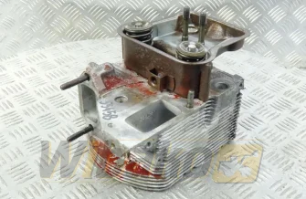 Cylinder head for engine Deutz F10L413 04146219