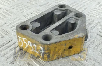 Oil filter base adapter Caterpillar 101-3913