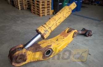 Bucket connector for loader Liebherr L564 