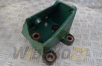 Engine mount przód for engine Volvo D5F 21063921