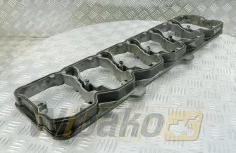 Cylinder head cover Cummins 3975944