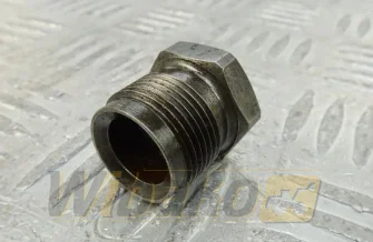 Injector adapter nut Deutz 04285632