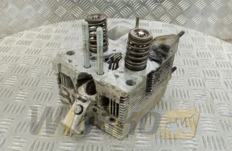 Cylinder head for engine Deutz BF6L513R 02427794