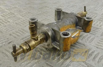 Coolant filter mount Cummins 204163