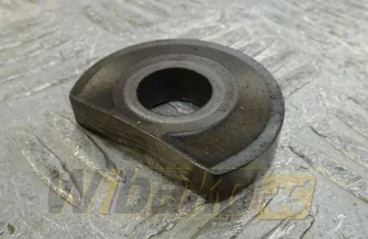 Spacer śruby cylindra Deutz 02143597