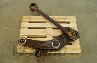 Bucket connector for loader Volvo L90 