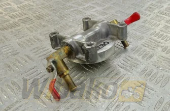 Fuel filter bracket for engine Komatsu 6D125E-3 6150-61-8211
