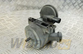 Crankcase breather Deutz 04905702