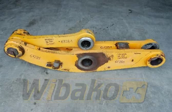 Bucket connector for loader Hyundai HL770 