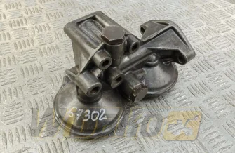 Oil filter bracket for engine Volvo TD103 8194717