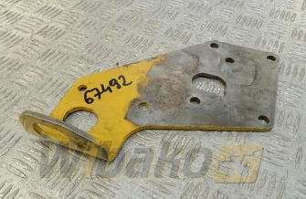 Cylinder head mounting bracket for engine Caterpillar C7 268-1824